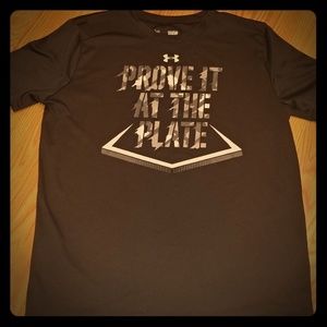 UA SS. Boys Large. Dry Fit. Like New